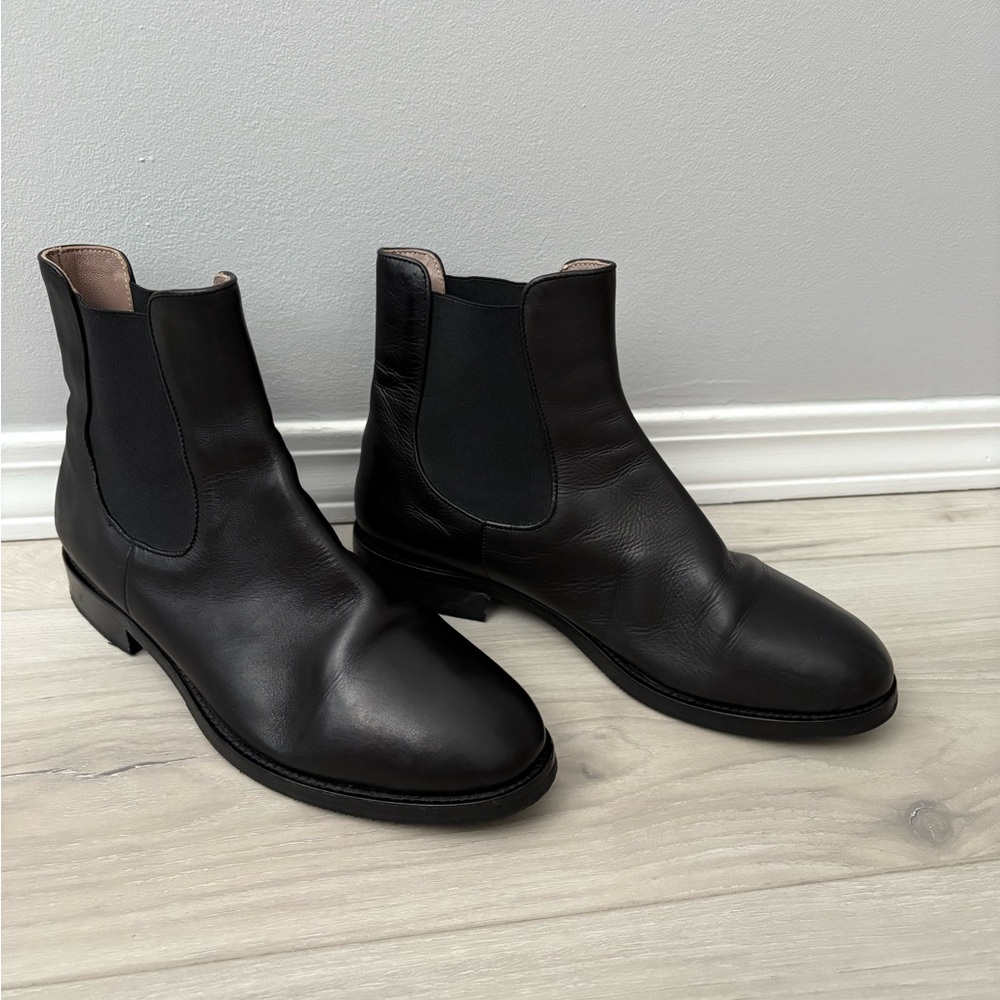 Vero Cuoio Black Chelsea Boots Timeless Design